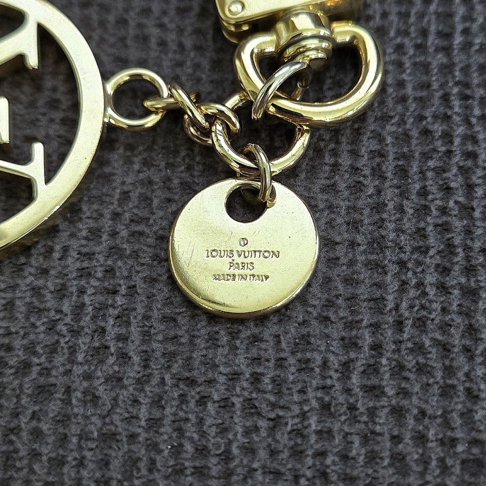 Louis Vuitton Circle Bag Charm WITHOUT Keyholder - Used - Picture 5 of 16